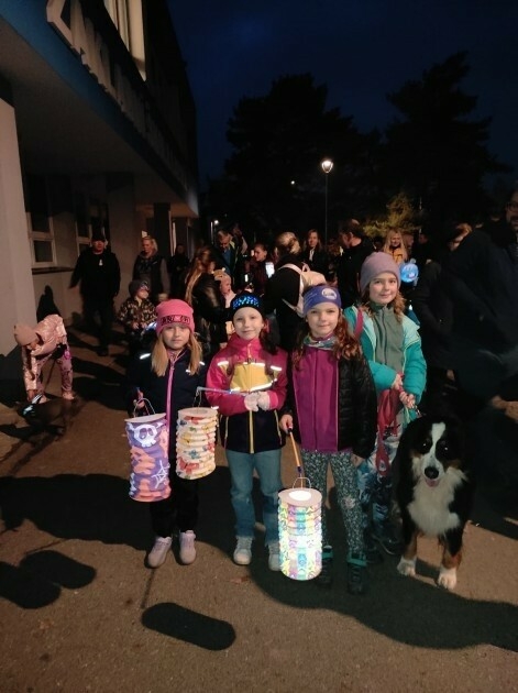 Svatomartinský lampionový průvod na ZŠ Labská